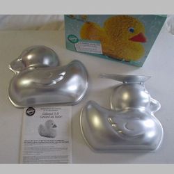 3-D Rubber Ducky Pan