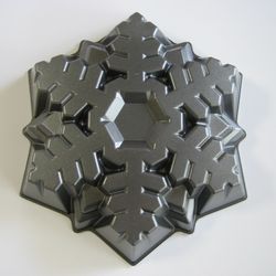 Snowflake Cake Pan