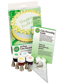Wilton社製/25piece Cake Decorating Set