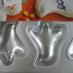 Mini-Ghosts*Pan