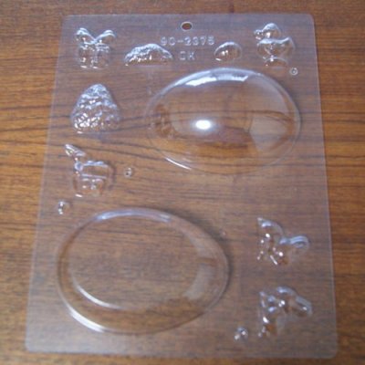 画像1: Egg Box with Charms