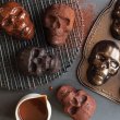 画像1: Haunted Skull Cakelet Pan/骸骨ケーキパン (1)