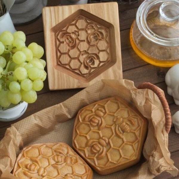 画像1: 蜜蜂/Bees*wood gingerbread cookie mold (1)