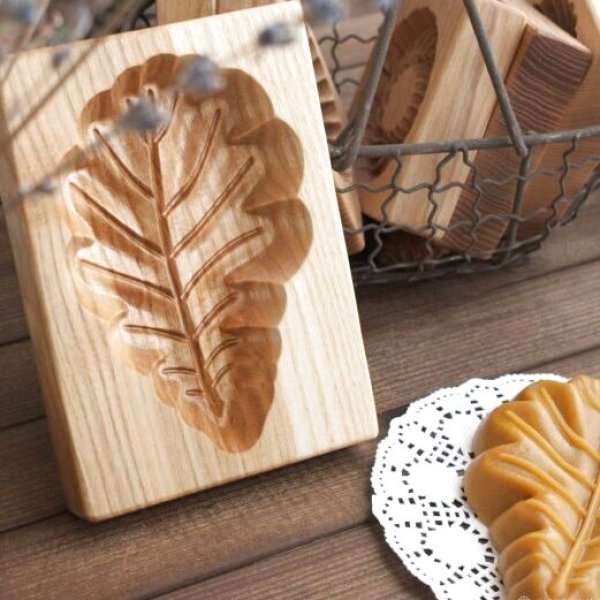 画像1: 【30％OFF/SALE】オークリーフ*wood cookie mold (1)