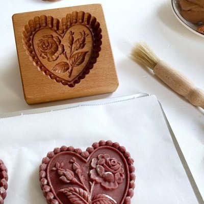 画像1: 薔薇とハート*wood gingerbread cookie mold