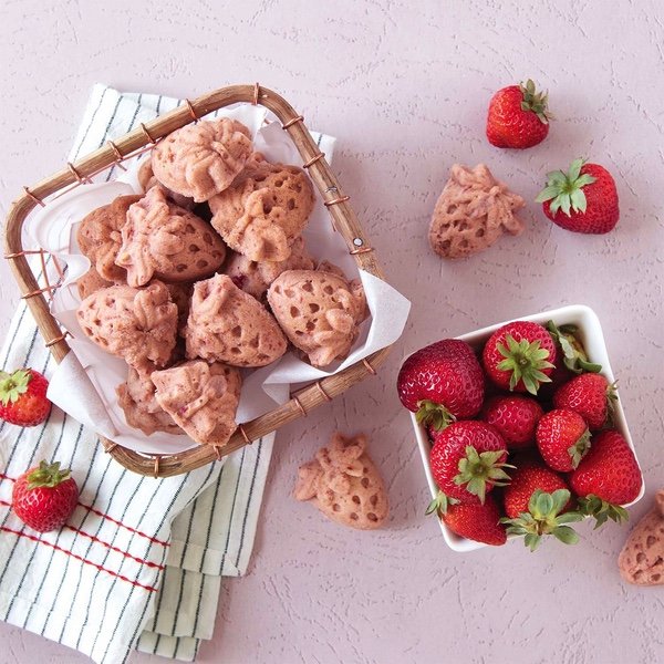 画像3: Strawberry Bitelets Pan/イチゴのminiケーキ型 (3)
