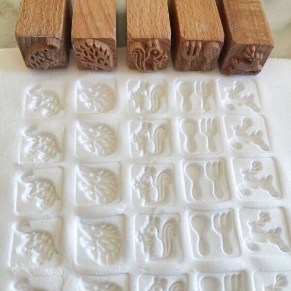 画像1: リス/ハリネズミ/象/トナカイ/カトラリー*wood mini cookie stamp (1)