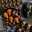 画像2: 【直輸入/数量限定】Haunted Skull Cakelet Pan/骸骨ケーキパン (2)