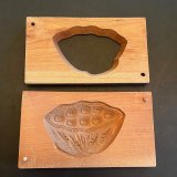 大正時代に大人気！のんきな.とおさんの老舗和菓子屋の絶妙に彫り上げられた木型です 大正時代に大人気！のんきな.とおさんの老舗和菓子屋の絶妙に彫り