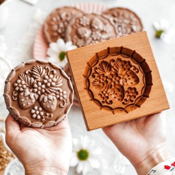 画像1: ストロベリー/strawberry*wood gingerbread cookie mold (1)