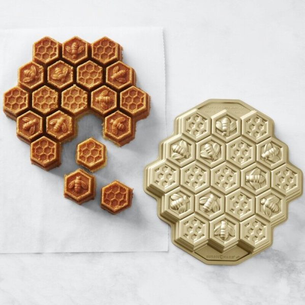 画像1: Honeycomb Pull Apart Cake Pan/ハチの巣パン (1)