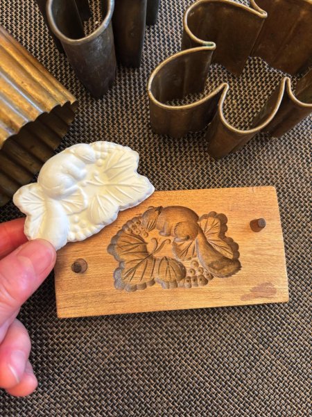 画像2: リスと葉っぱ /菓子木型. (2)