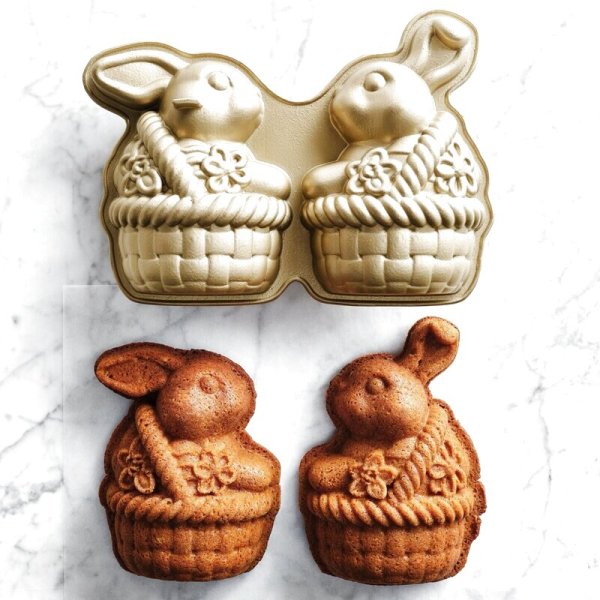 画像1: 【新商品】Bunny in a Basket pan / お花のバスケットとうさぎちゃん (1)