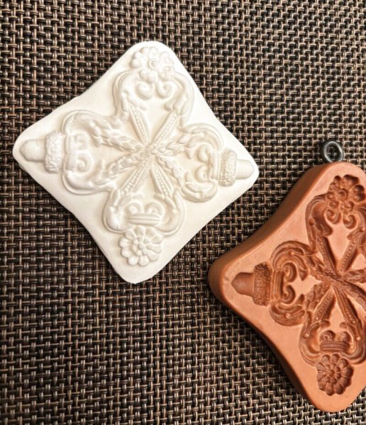 画像3: どんぐりと薔薇の飾り*Ornament with Acorns and Roses /cookie mold  by anis-oaradies  (3)