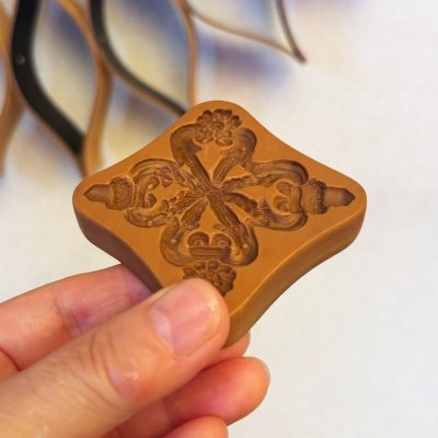 画像2: どんぐりと薔薇の飾り*Ornament with Acorns and Roses /cookie mold  by anis-oaradies 