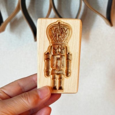 画像1: 【送料無料】くるみ割り人形 /Nutcracker＋カッター付き*wood cookie mold 