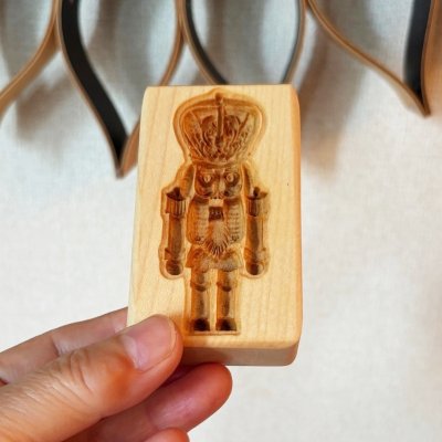 画像2: 【送料無料】くるみ割り人形 /Nutcracker＋カッター付き*wood cookie mold 