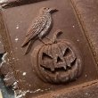 画像1: カラスとハロウィンカボチャ/Crow on the Jack-o-Lantern＋2種のカッター付き*wood cookie mold【送料無料】 (1)
