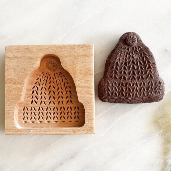 画像1: ニット帽/wood gingerbread cookie mold (1)