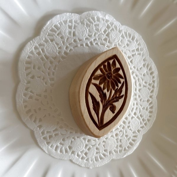 画像3: デイジー*アールヌーボー様式/ Art Nouveau Daisy＋カッター付き*wood cookie mold【送料無料】 (3)