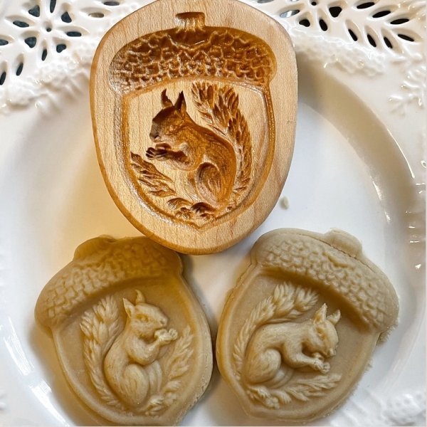 画像1: リス/ Squirrel＋カッター付き*wood cookie mold【送料無料】 (1)