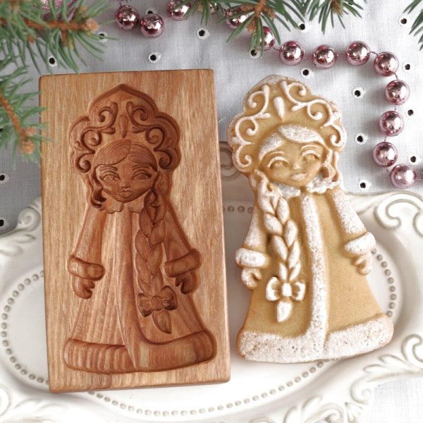 画像1: 雪娘*スネグーラチカ /wood gingerbread cookie mold (1)
