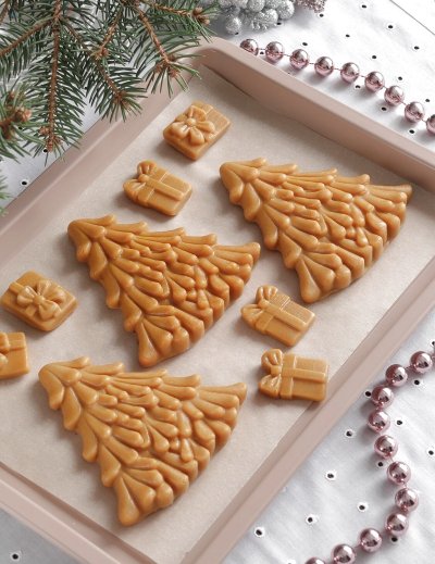 画像2: ツリーとプレゼント/wood gingerbread cookie mold