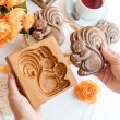 画像1: リスとドングリ*wood gingerbread cookie mold (1)