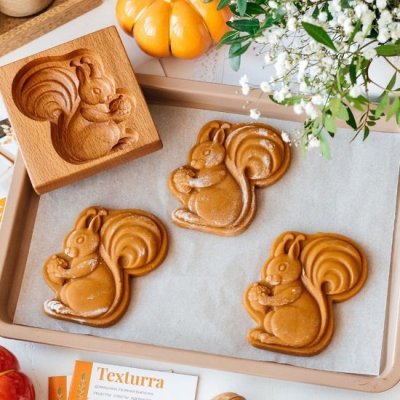 画像2: リスとドングリ*wood gingerbread cookie mold
