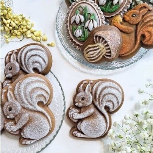 画像5: リスとドングリ*wood gingerbread cookie mold (5)