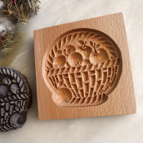 画像3: 林檎のバスケット*wood gingerbread cookie mold (3)