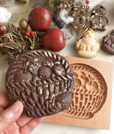 画像1: 林檎のバスケット*wood gingerbread cookie mold