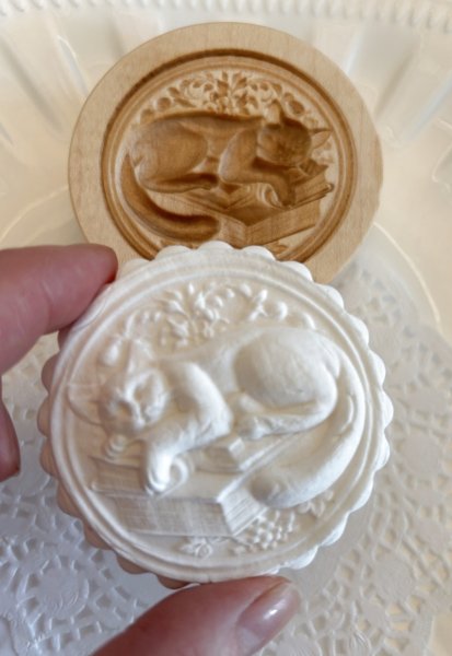 画像4: お昼寝している猫*wood cookie mold (4)