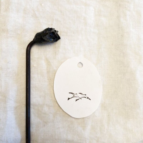 画像1: 二羽の燕 /焼き印 (1)