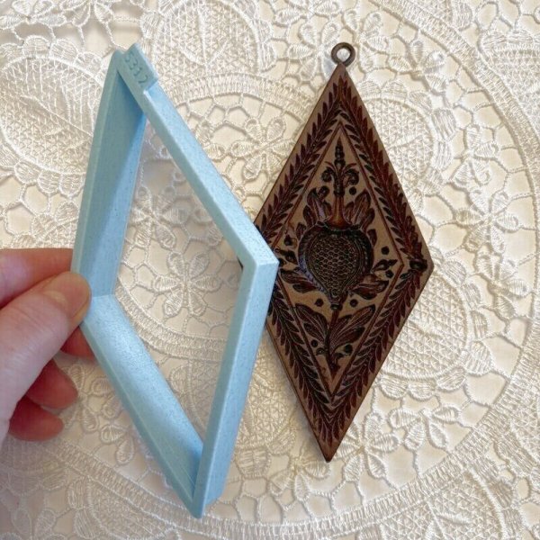 画像2: ★☆送料無料☆★ザクロ*pomegranate +カッター付き/cookie mold  (2)