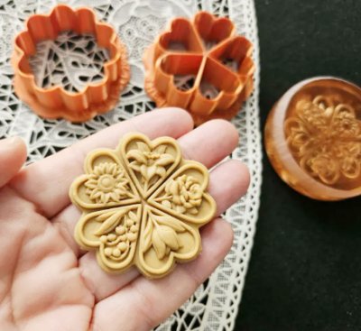 画像1: ☆送料無料☆mini お花のハート*mini flower hearts / cookie stamp & cutter2種