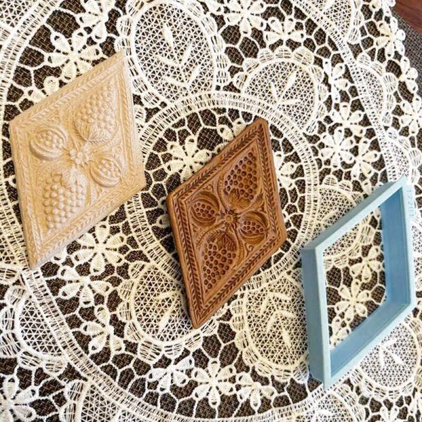 画像1: ★☆送料無料☆★葡萄＆ザクロ*Grapes and pomegranate+カッター付き /cookie mold  by anis-oaradies  (1)