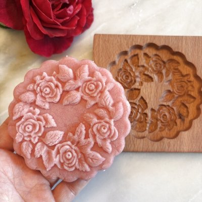 画像1: 薔薇のリース/Rose wreath *wood gingerbread cookie mold