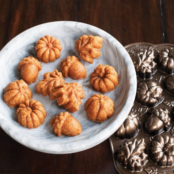 画像1: どんぐり/葉っぱ/かぼちゃ*Autumn Delights Cakelet Pan (1)