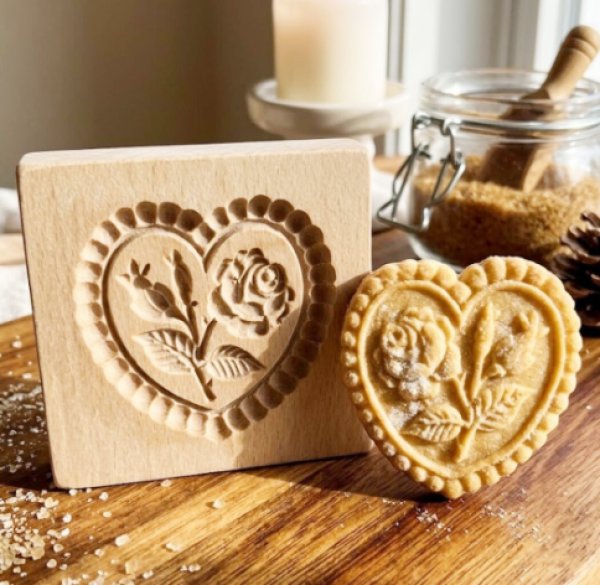 画像1: 薔薇とハート*wood gingerbread cookie mold (1)