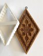 画像1: 花と柘榴 *Diamond with flowers pomegranates+カッター付き /springerle cookie mold  (1)