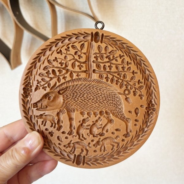 画像2: 猪とウリ坊 *Wild Sow Pig with young piglets /springerle cookie mold  (2)